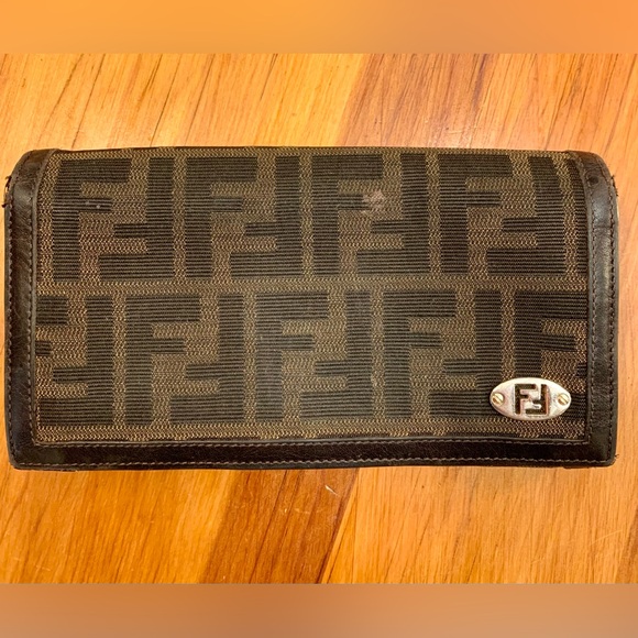 Fendi Handbags - Vintage Fendi Zucca wallet